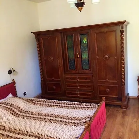 Balaton House Pensión