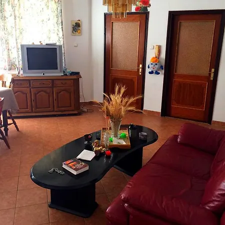 Pensión Balaton House Balatonszarszo