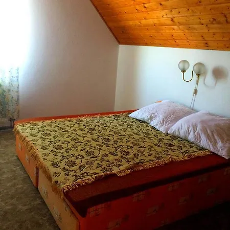 Balaton House * Balatonszarszo